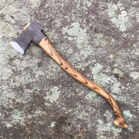 RESTORATION OF A FINNISH COLLARED AXE .